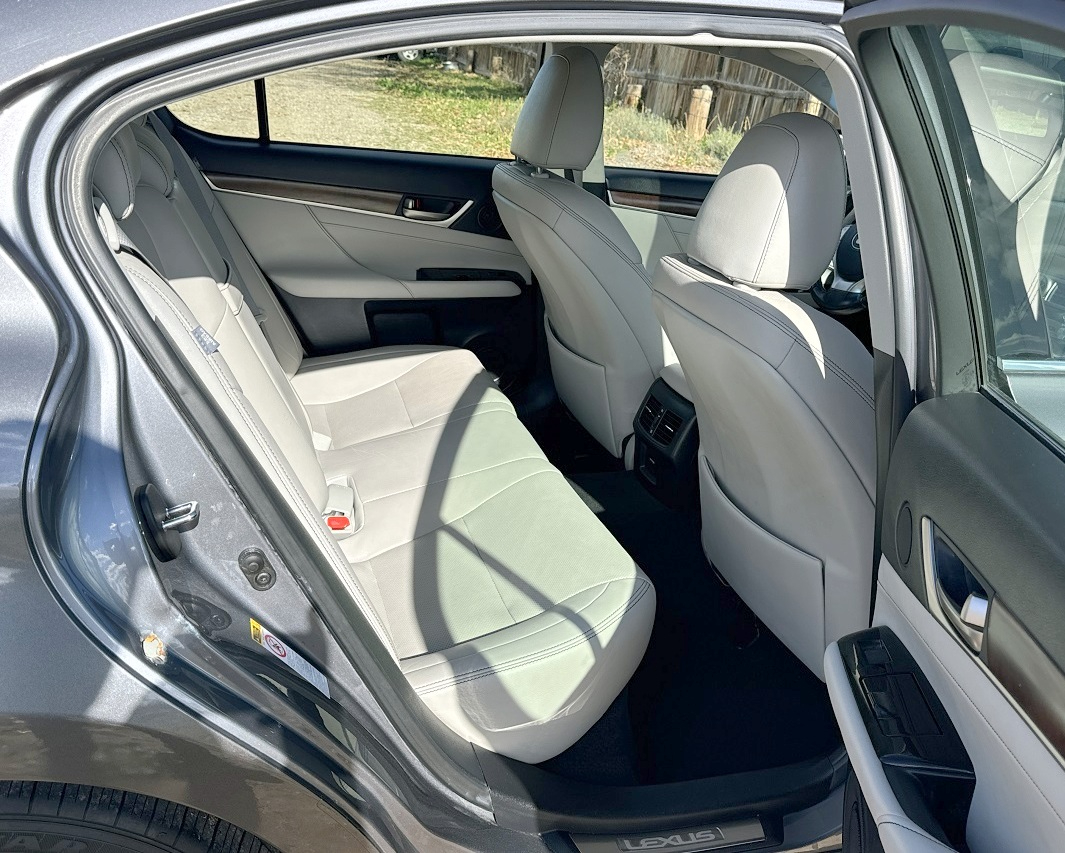 Lexus GS 350 4dr Sdn RWD 2015