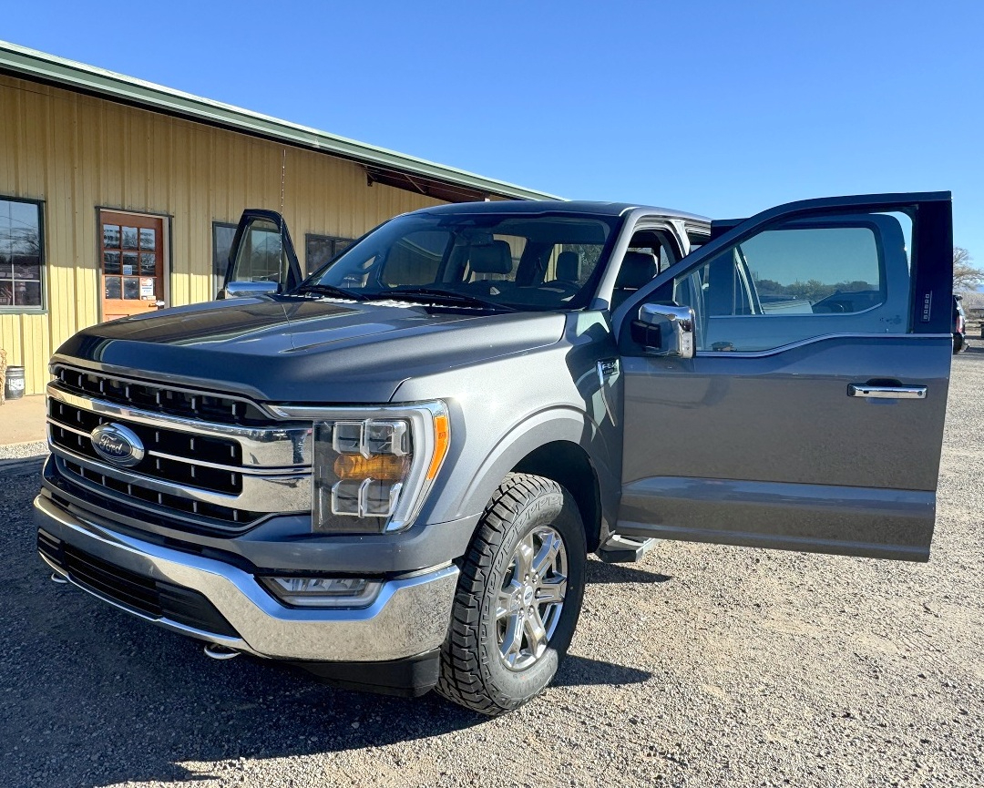 Ford F-150 Lariat SuperCab 4WD 2023