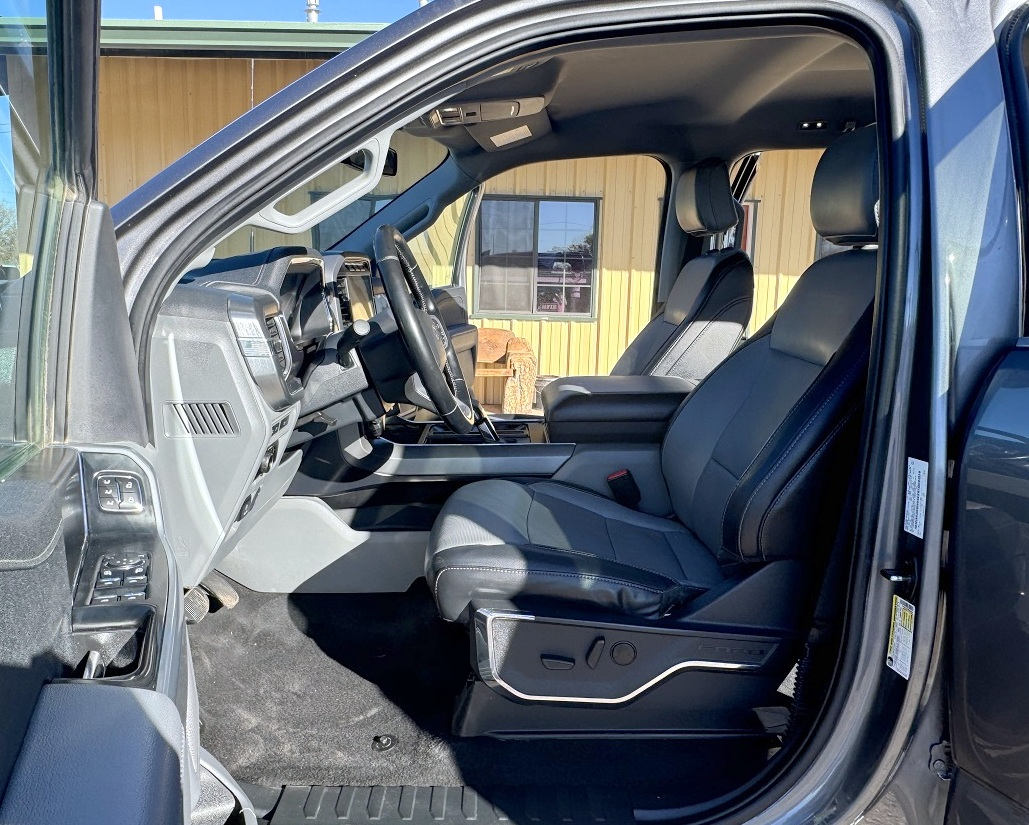 Ford F-150 Lariat SuperCab 4WD 2023