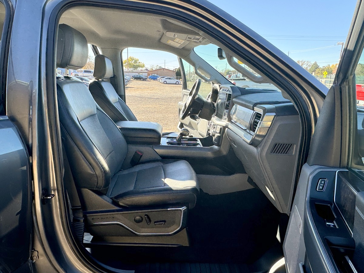 Ford F-150 Lariat SuperCab 4WD 2023