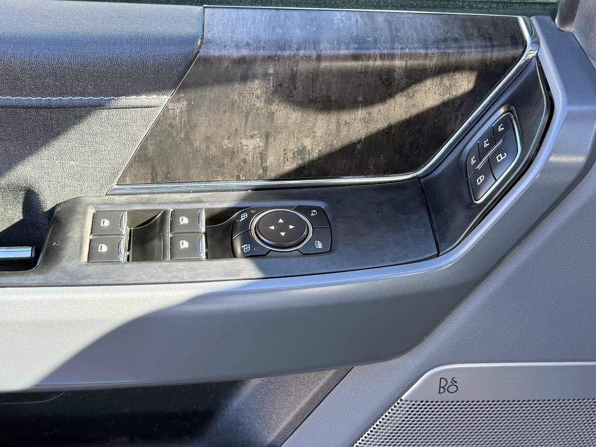 Ford F-150 Lariat SuperCab 4WD 2023