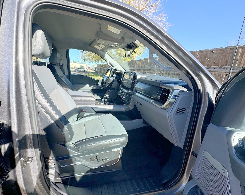 Ford F-150 Lariat SuperCab 4WD 2023