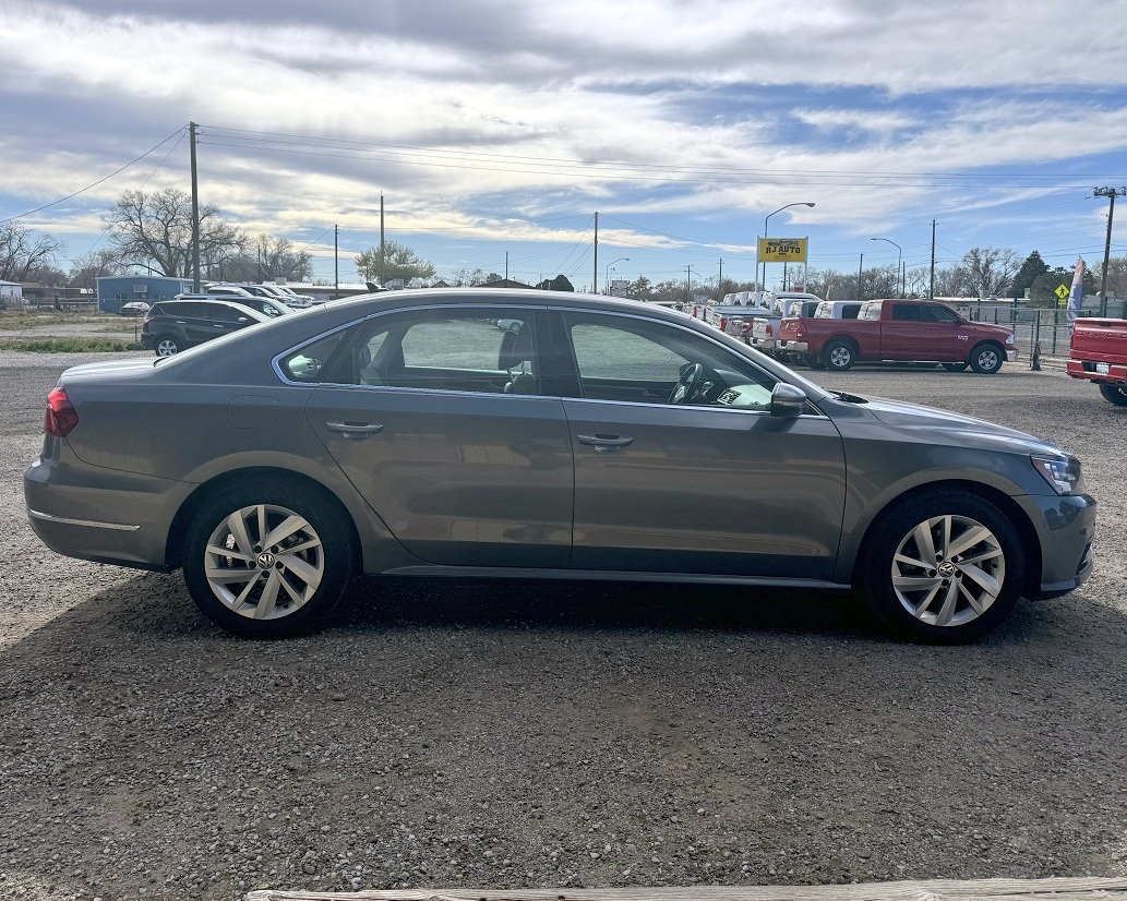 Volkswagen Passat SE 4D Sedan 2018