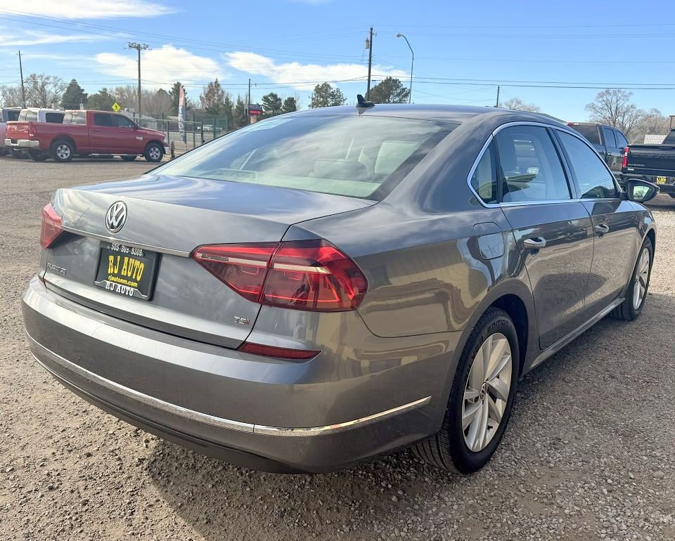 Volkswagen Passat SE 4D Sedan 2018