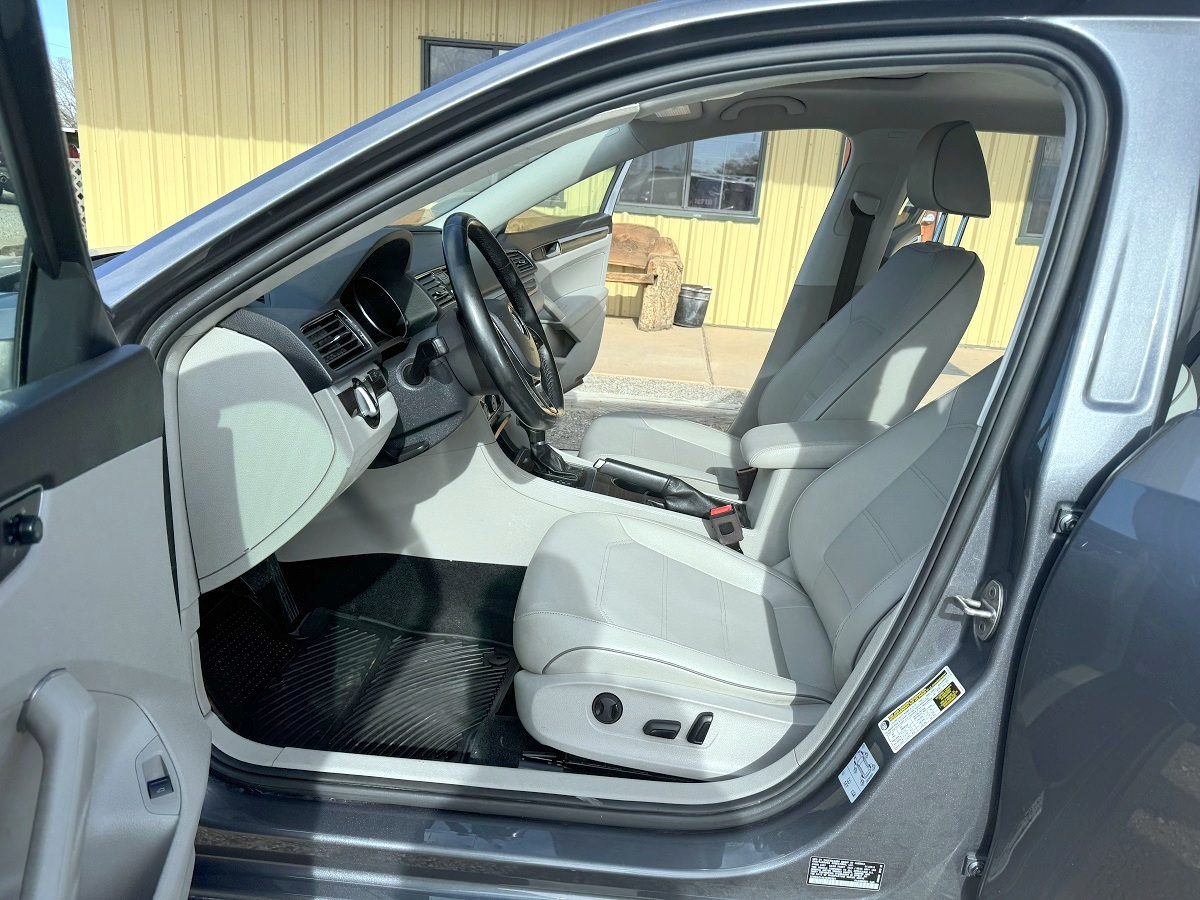 Volkswagen Passat SE 4D Sedan 2018