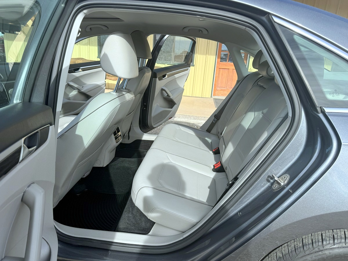 Volkswagen Passat SE 4D Sedan 2018