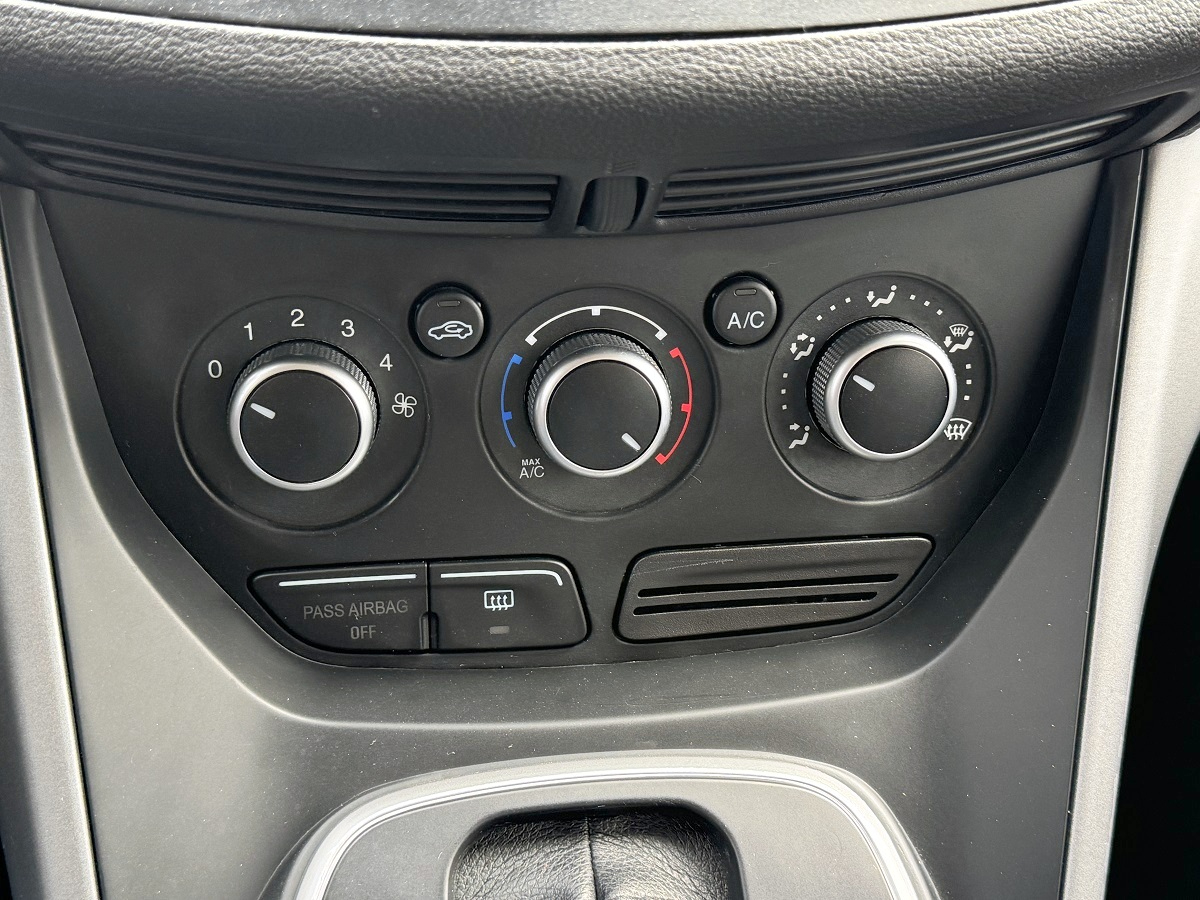 Ford Escape SE 4D SUV FWD 2014