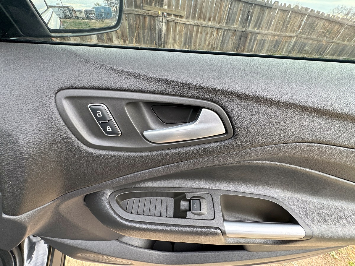 Ford Escape SE 4D SUV FWD 2014