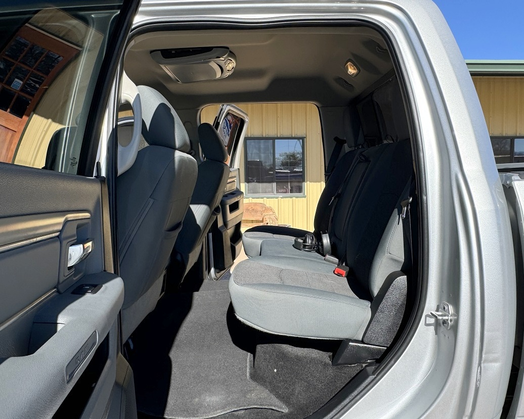 RAM 2500 Big Horn Crew Cab 4WD SWB 2016