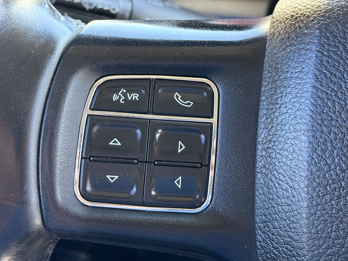 RAM 2500 Big Horn Crew Cab 4WD SWB 2016