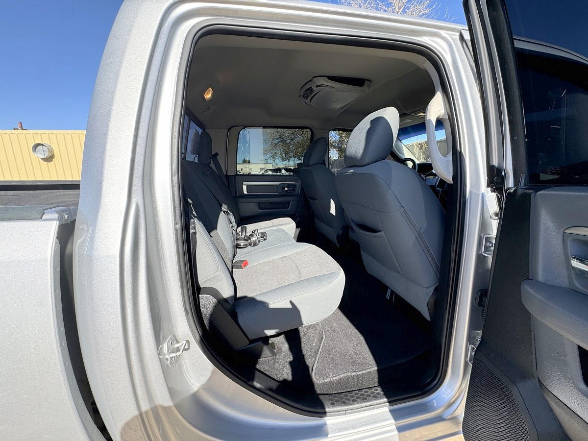 RAM 2500 Big Horn Crew Cab 4WD SWB 2016