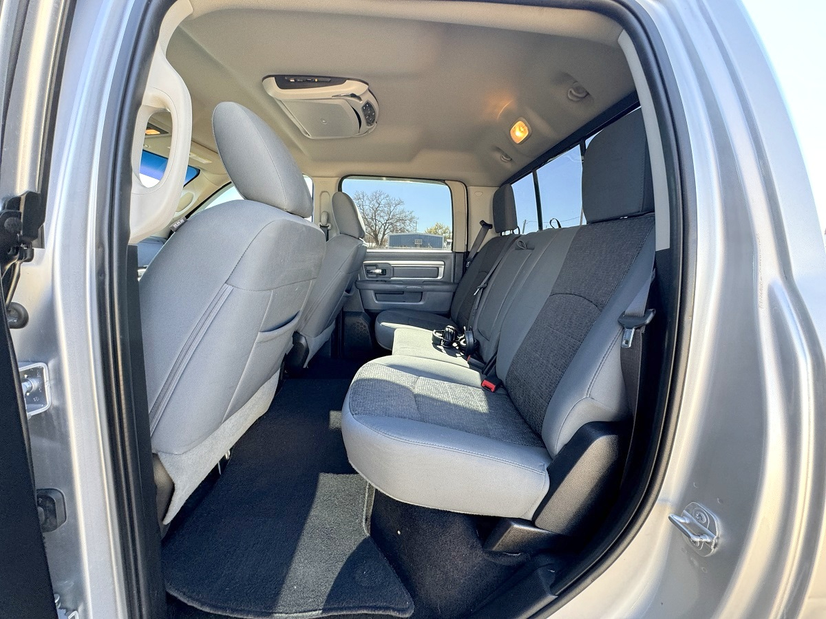 RAM 2500 Big Horn Crew Cab 4WD SWB 2016