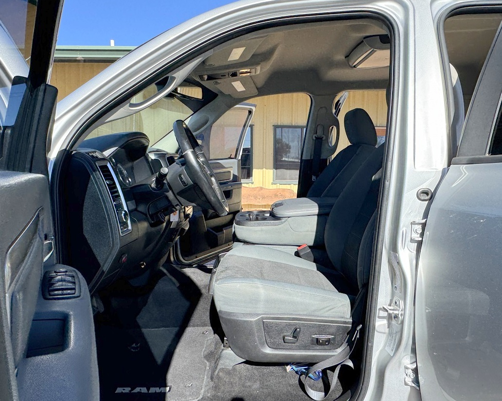 RAM 2500 Big Horn Crew Cab 4WD SWB 2016