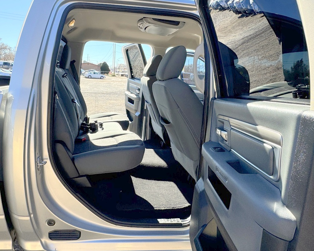 RAM 2500 Big Horn Crew Cab 4WD SWB 2016