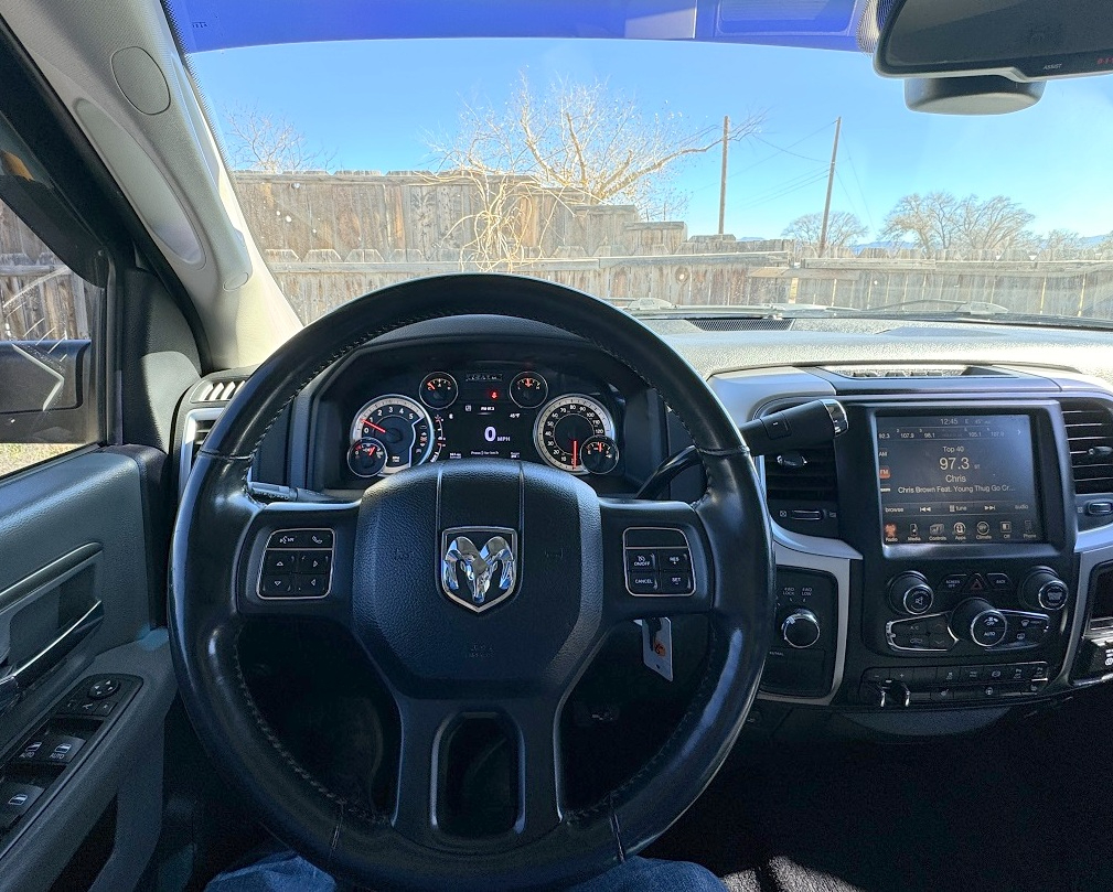 RAM 2500 Big Horn Crew Cab 4WD SWB 2016