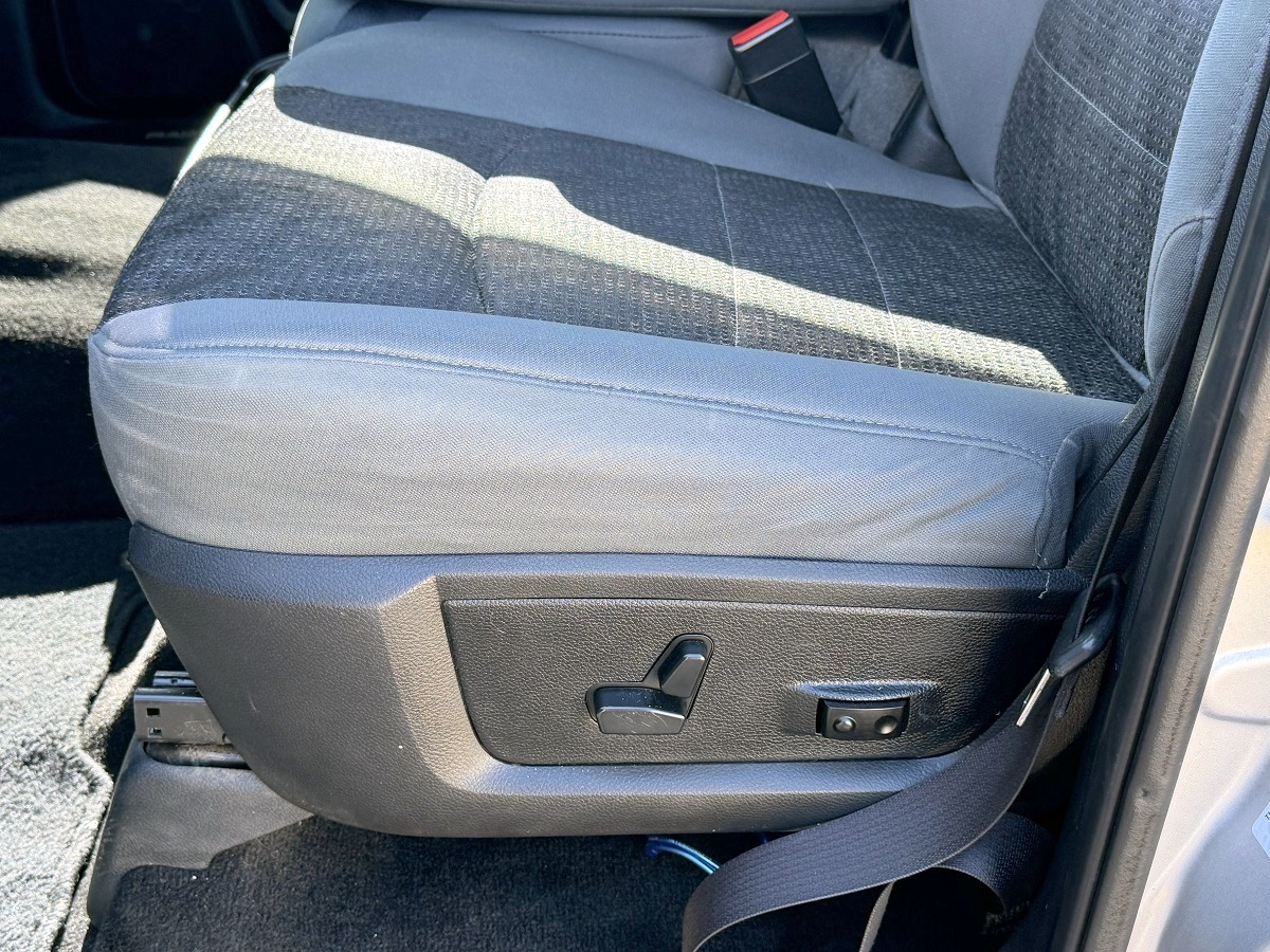 RAM 2500 Big Horn Crew Cab 4WD SWB 2016