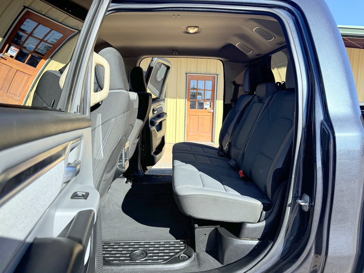 RAM 1500 Big Horn Crew Cab SWB 2WD 2019