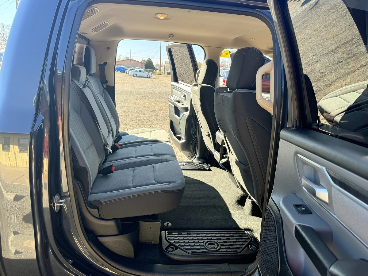RAM 1500 Big Horn Crew Cab SWB 2WD 2019