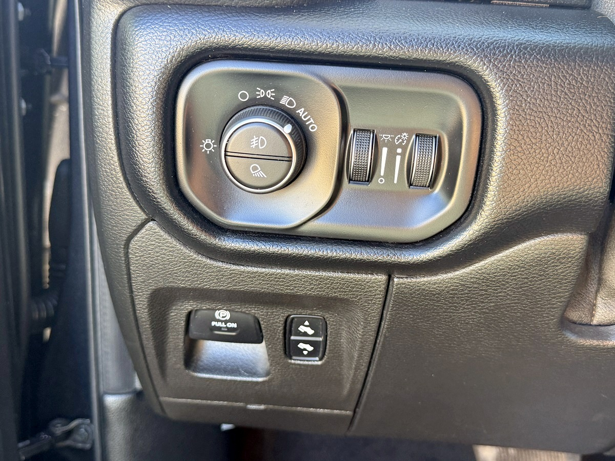 RAM 1500 Big Horn Crew Cab SWB 2WD 2019