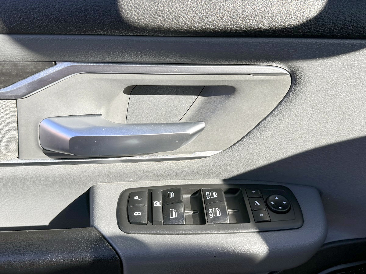 RAM 1500 Big Horn Crew Cab SWB 2WD 2019