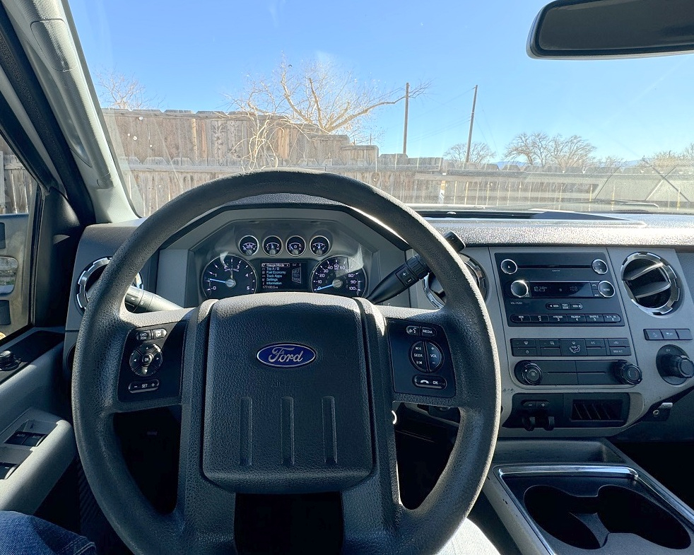 Ford Super Duty F-250 SRW XLT 4WD Crew Cab 6.75' Box 2015