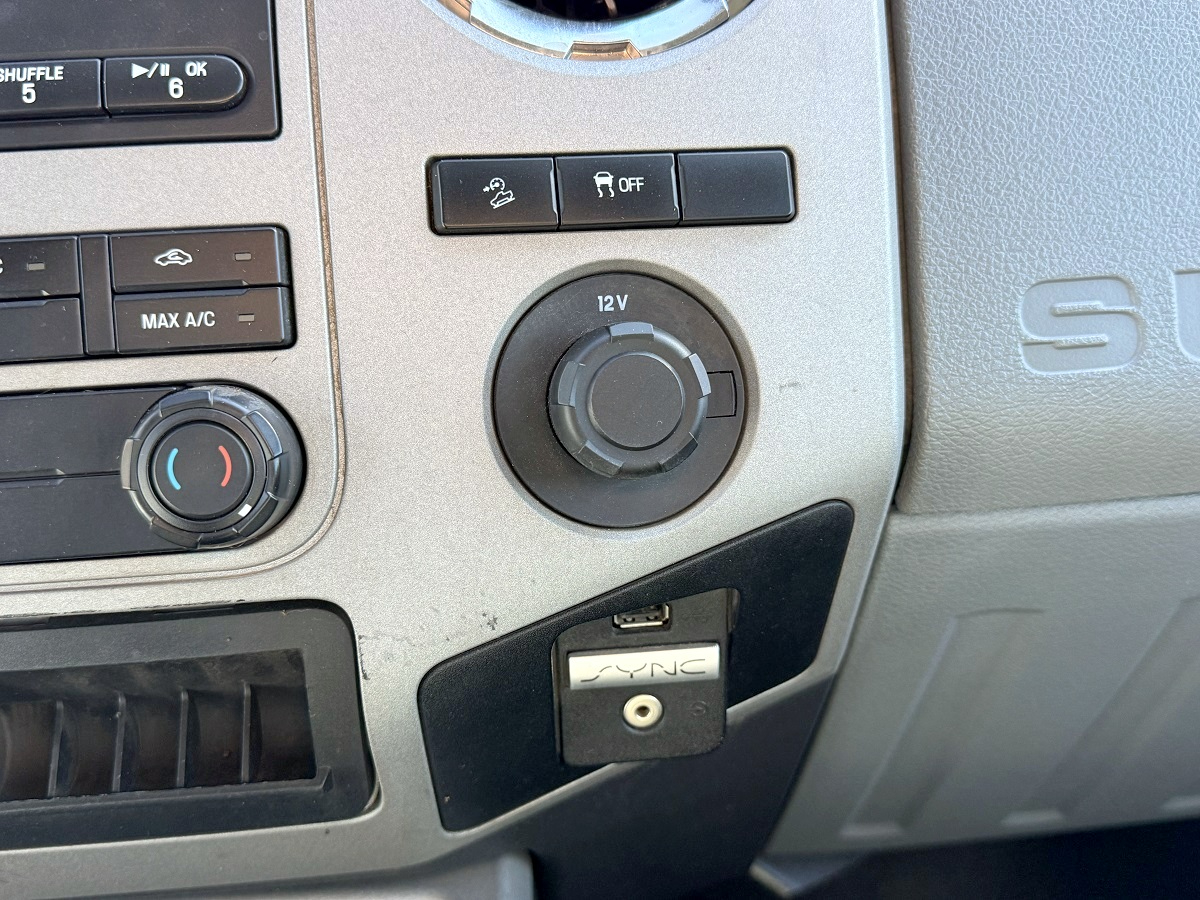 Ford Super Duty F-250 SRW XLT 4WD Crew Cab 6.75' Box 2015