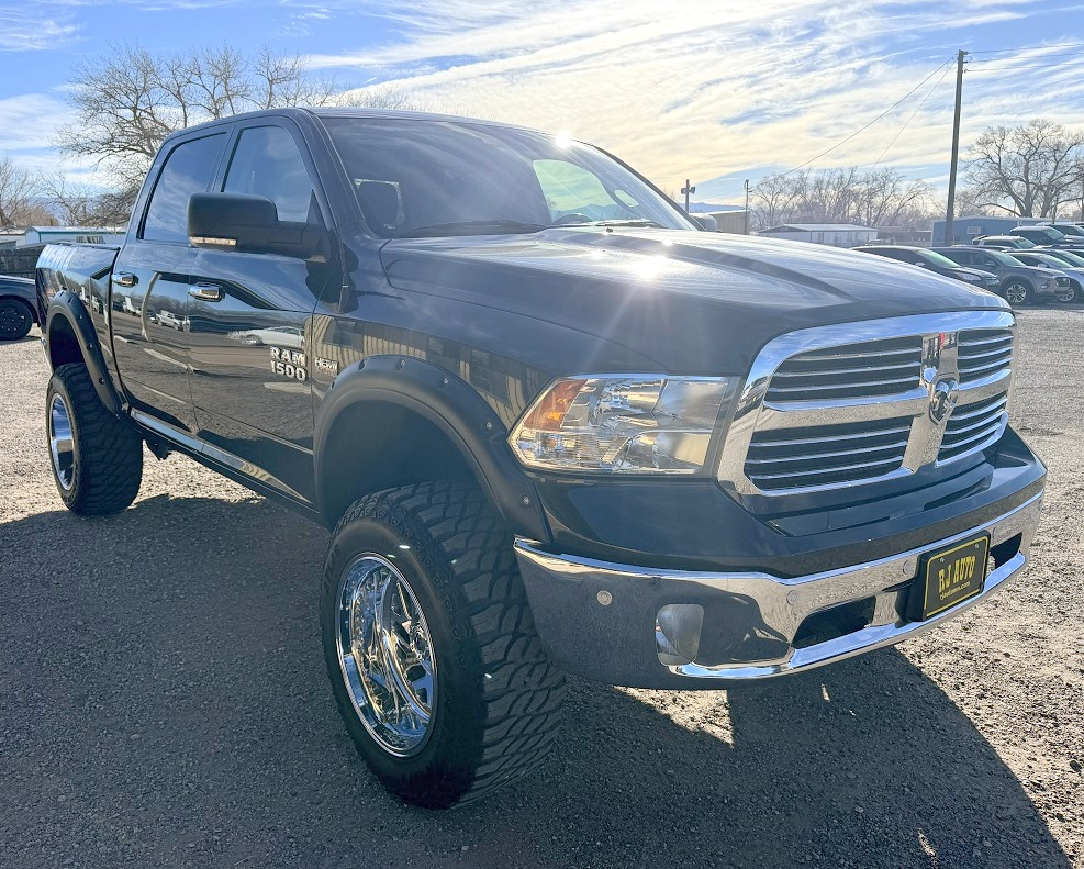 RAM 1500 SLT Crew Cab 4WD 2018