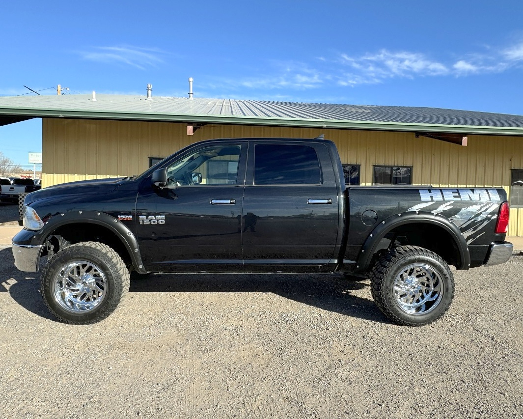 RAM 1500 SLT Crew Cab 4WD 2018