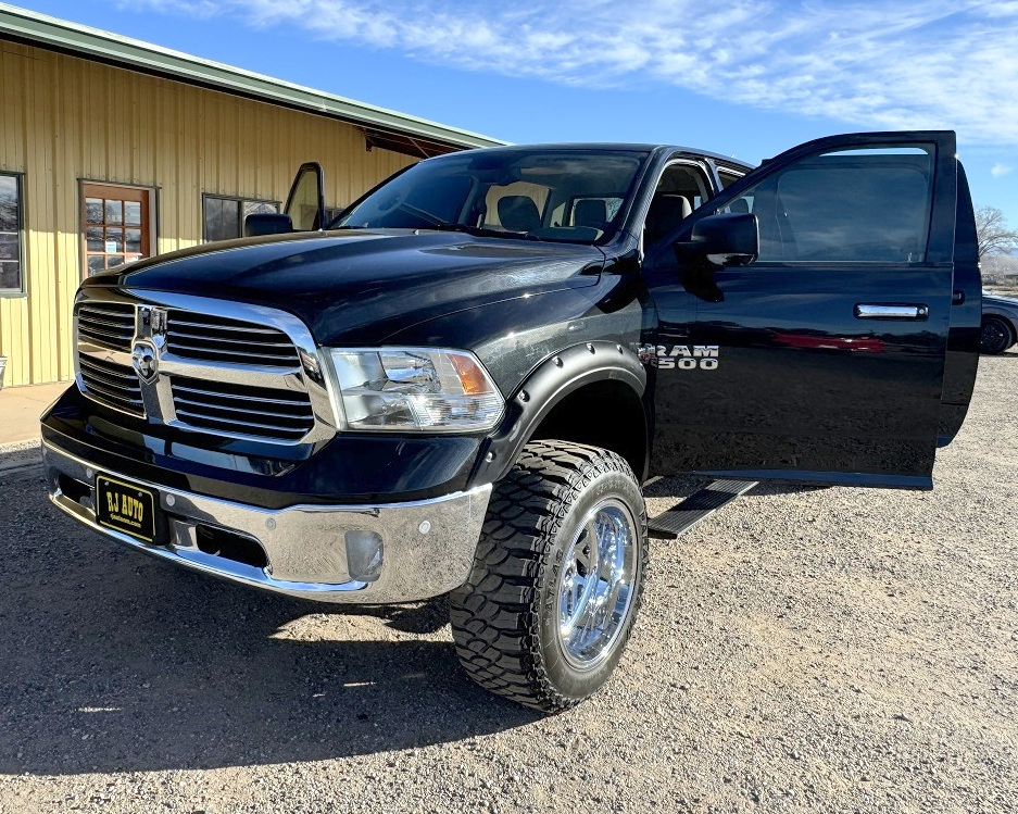 RAM 1500 SLT Crew Cab 4WD 2018