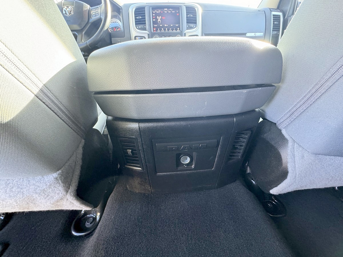 RAM 1500 SLT Crew Cab 4WD 2018