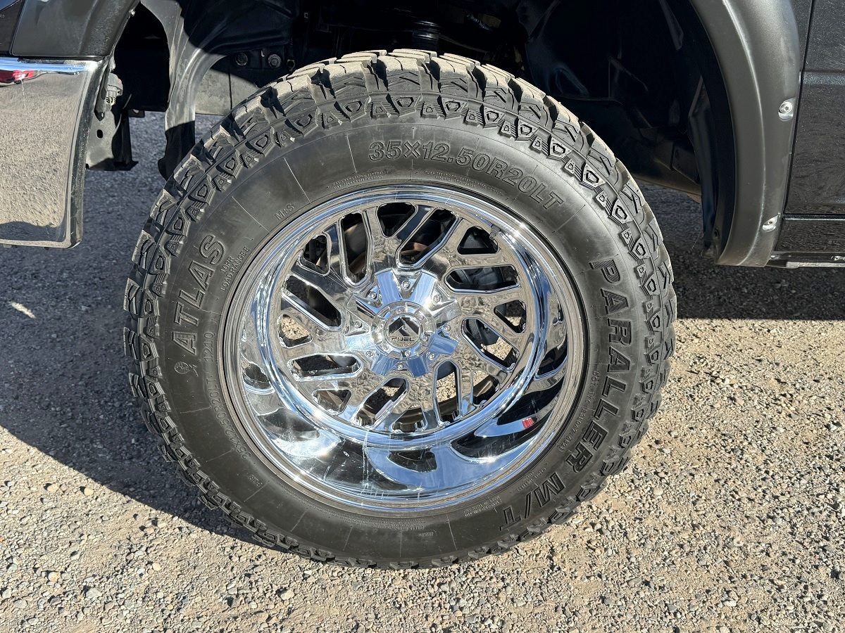 RAM 1500 SLT Crew Cab 4WD 2018