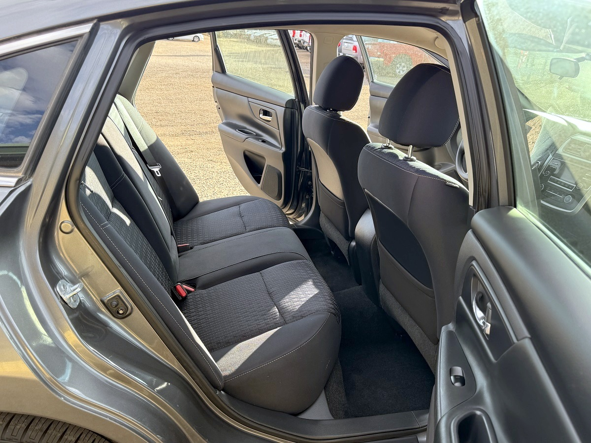 Nissan Altima SL 4D Sedan 2.5 2016