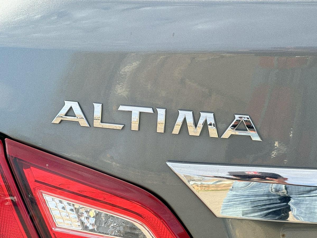 Nissan Altima S 4D Sedan 2.5 2016