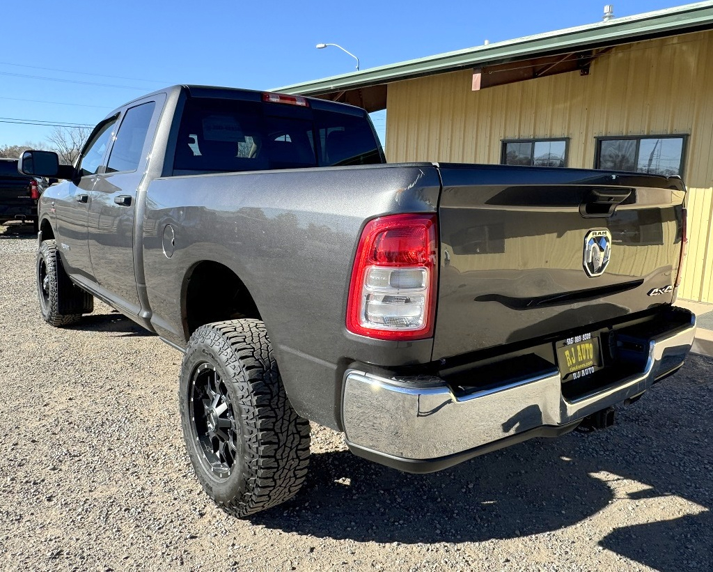 RAM 2500 Tradesman 4x4 Crew Cab 6'4" Box 2019