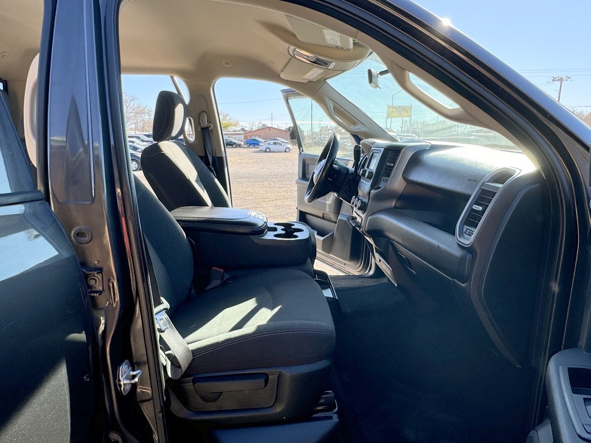 RAM 2500 Tradesman 4x4 Crew Cab 6'4" Box 2019