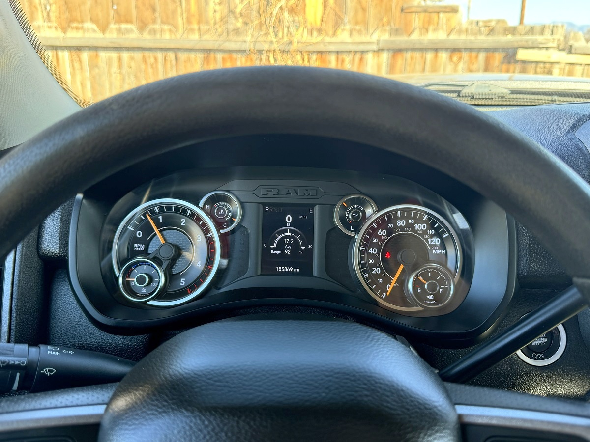 RAM 2500 Tradesman 4x4 Crew Cab 6'4" Box 2019