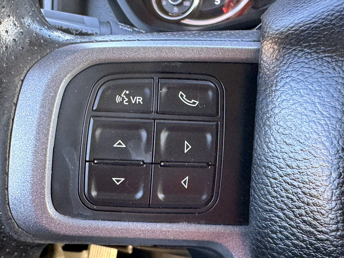 RAM 2500 Tradesman 4x4 Crew Cab 6'4" Box 2019