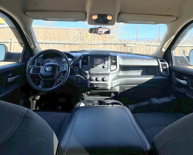 RAM 2500 Tradesman 4x4 Crew Cab 6'4" Box 2019