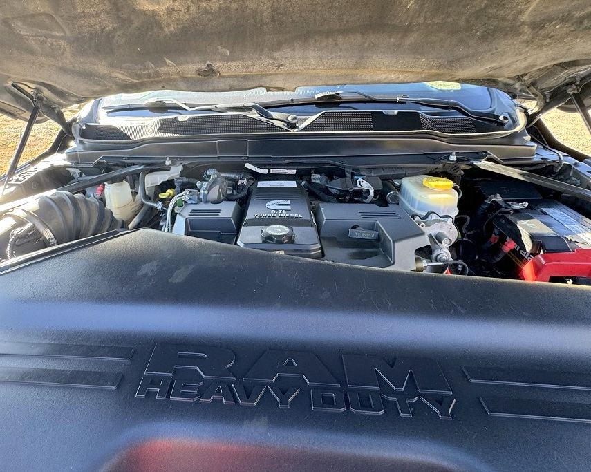 RAM 2500 Tradesman 4x4 Crew Cab 6'4" Box 2019