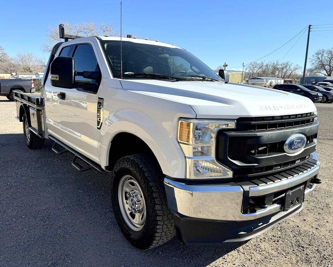 Ford Super Duty F-350 SRW XL 4WD SuperCab 168" WB 60" CA 2022