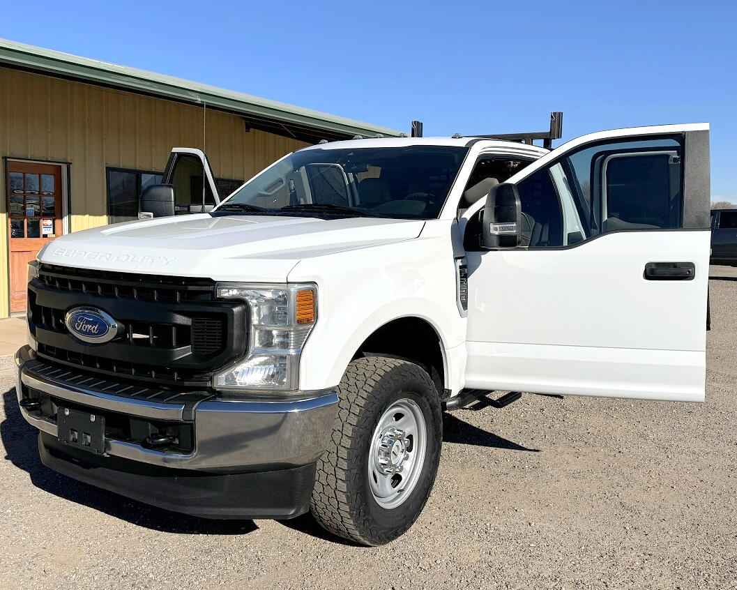 Ford Super Duty F-350 SRW XL 4WD SuperCab 168" WB 60" CA 2022