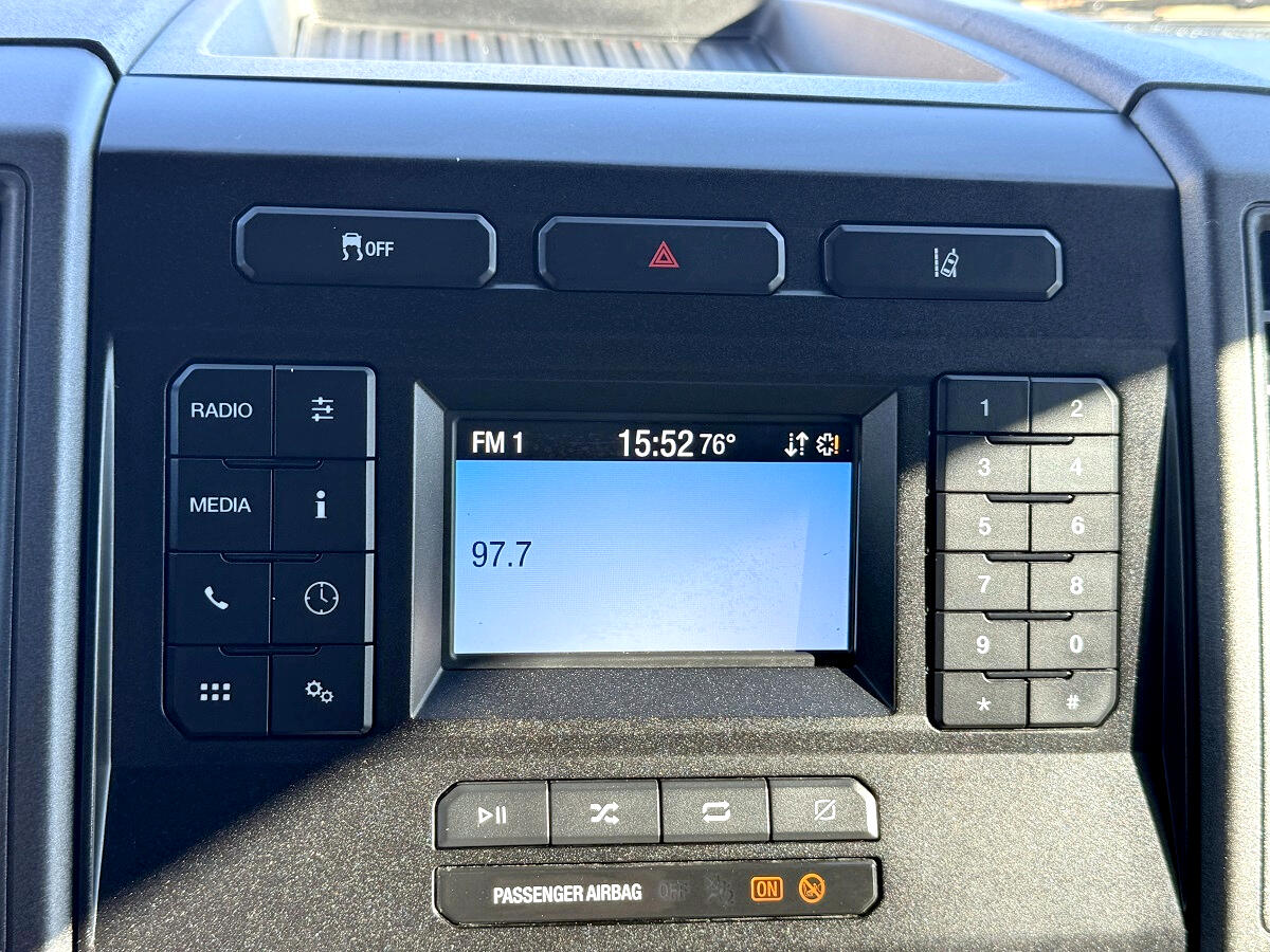 Ford Super Duty F-350 SRW XL 4WD SuperCab 168" WB 60" CA 2022