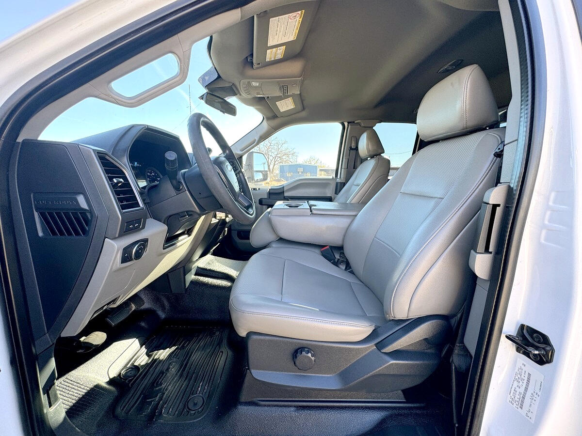 Ford Super Duty F-350 SRW XL 4WD SuperCab 168" WB 60" CA 2022