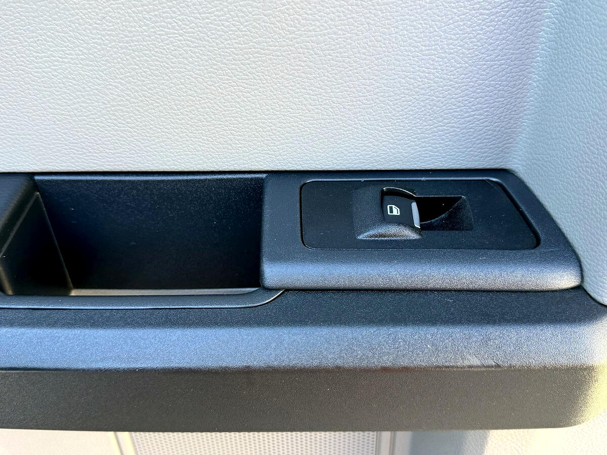 Ford Super Duty F-350 SRW XL 4WD SuperCab 168" WB 60" CA 2022