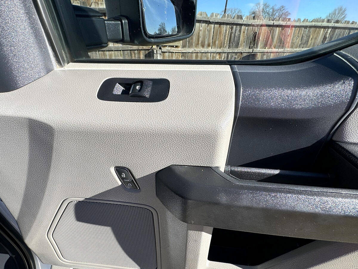 Ford Super Duty F-350 SRW XL 4WD SuperCab 168" WB 60" CA 2022