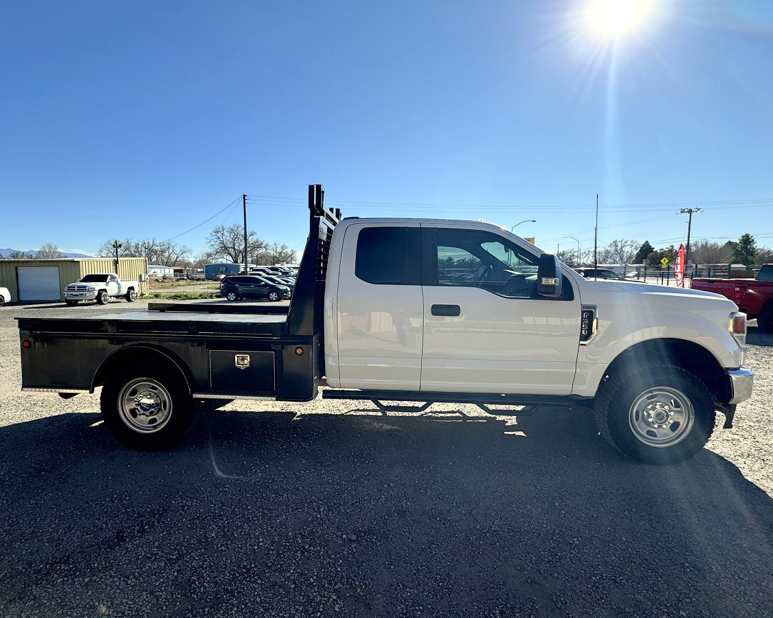 Ford Super Duty F-350 SRW XL 4WD SuperCab 168" WB 60" CA 2022