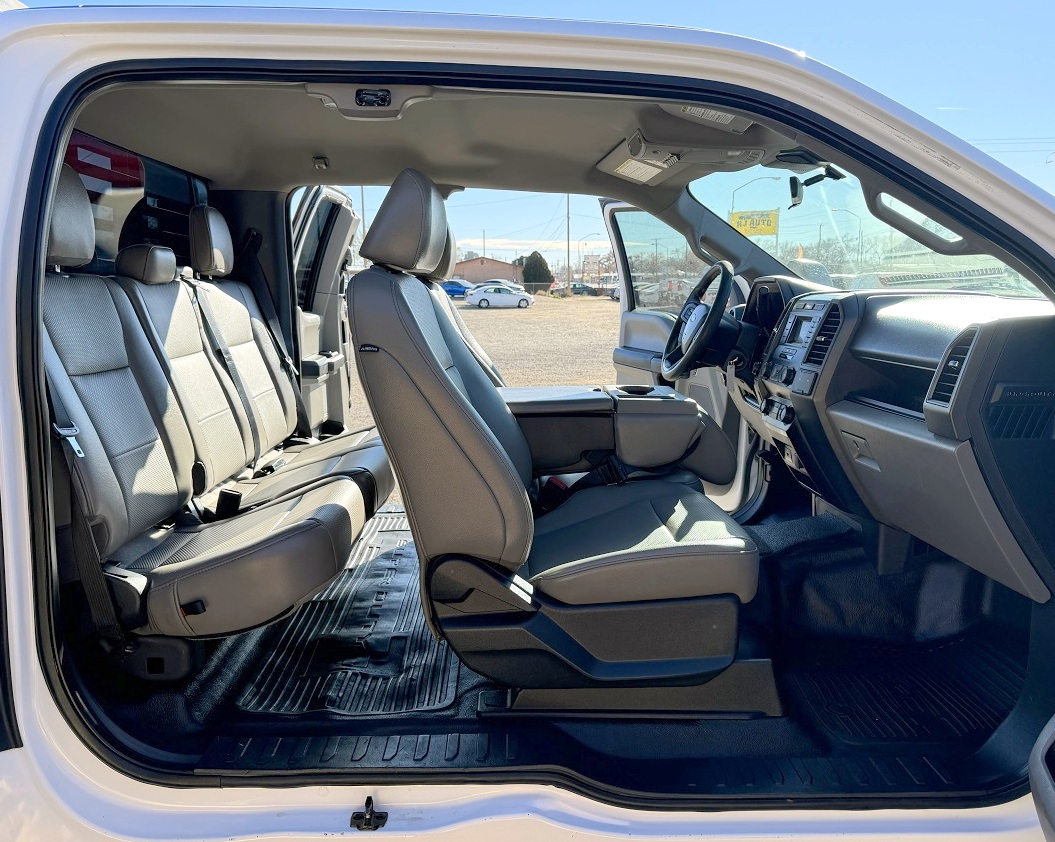 Ford Super Duty F-350 SRW XL 4WD SuperCab 168" WB 60" CA 2022