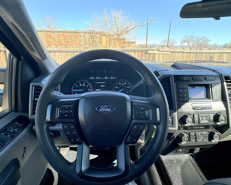 Ford Super Duty F-350 SRW XL 4WD SuperCab 168" WB 60" CA 2022