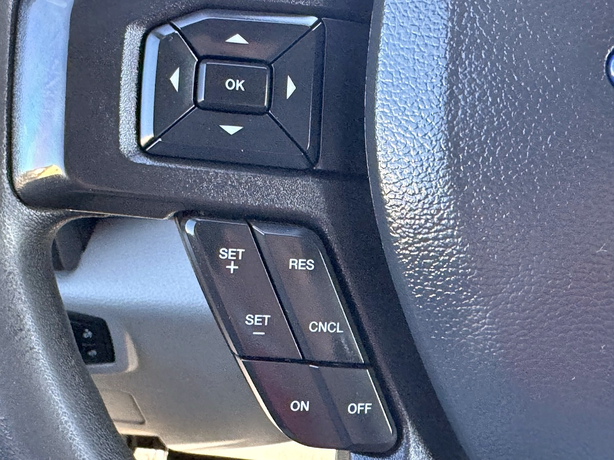 Ford Super Duty F-350 SRW XL 4WD SuperCab 168" WB 60" CA 2022