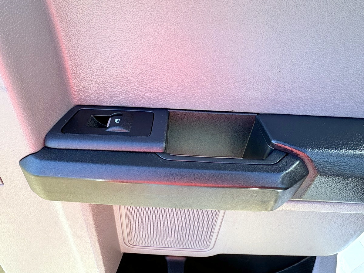 Ford Super Duty F-350 SRW XL 4WD SuperCab 168" WB 60" CA 2022